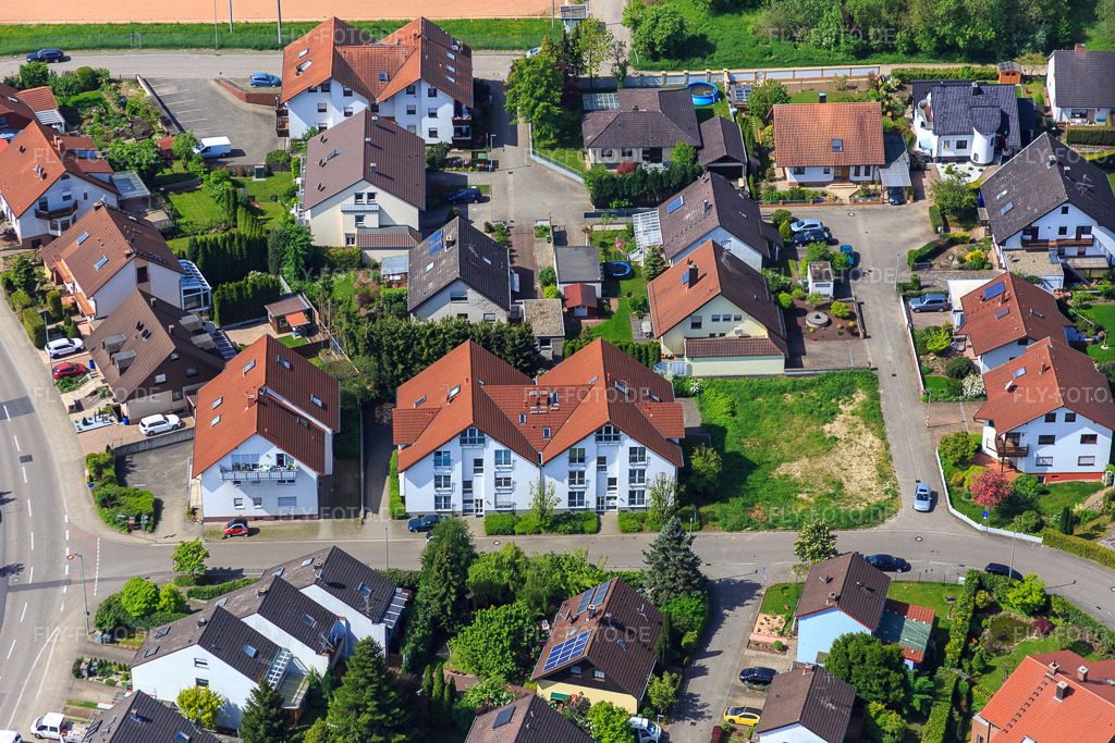 Luftbild: Drachenfelsstr in Hagenbach im Bundesland Rheinland-Pfalz in Deutschland. Foto: IMG_078457.jpg vom 08.05.2015 durch Werner Riehm/FLY-FOTO.de