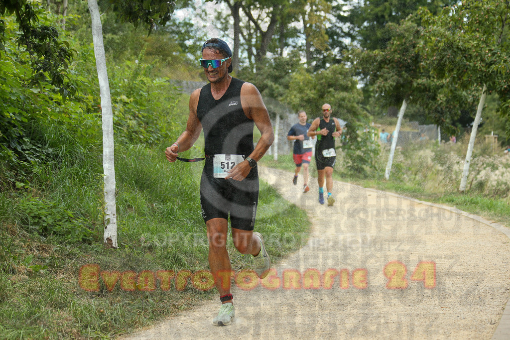 250824_1422_EX1_6003 | Sportfotografie im Rhein-Sieg Kreis, Köln, Bonn, NRW, Rheinland Pfalz, Hessen, etc. Unser Tätigkeitsfeld umfasst den Laufsport vom Volkslauf über den Marathon, Duathlon, Triathon bis zum Ultralauf wie Kölnpfad Ultra oder Schindertrail.
