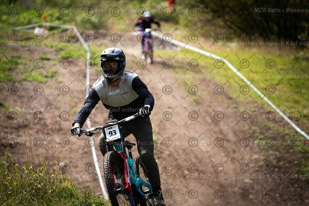 x-110 | mzredits - Realisiert mit Pictrs.com