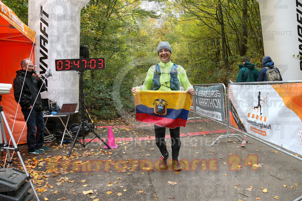251026_1348_EX1_3983 | Sportfotografie im Rhein-Sieg Kreis, Köln, Bonn, NRW, Rheinland Pfalz, Hessen, etc. Unser Tätigkeitsfeld umfasst den Laufsport vom Volkslauf über den Marathon, Duathlon, Triathon bis zum Ultralauf wie Kölnpfad Ultra oder Schindertrail.