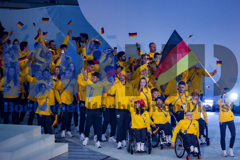 SES_TTGOPC20250716-147 | bond - Realisiert mit Pictrs.com