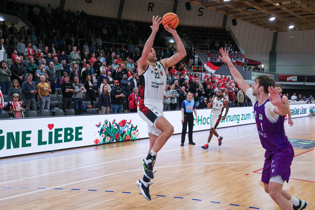 Pro A BAYER GIANTS vs BG Göttingen-157 | Fotos von Basketballspielen aus dem Raum NRW fotografiert von Gero Mueller-Laschet und Daniel Schaefer - Realisiert mit Pictrs.com