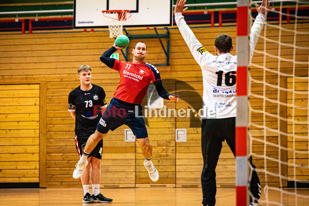 TSV Weiheim gegen SC U´hofen-Germering II | Bezirksliga Handball Herren 2024/25, TSV Weiheim gegen SC U´hofen-Germering II, 20250118,Moritz KRAUSE (TSV Weilheim 11) in Aktion,2025-01-18 in Weilheim (Jahnhalle)Moritz KRAUSE (TSV Weilheim 11)Copyright: WolfgangxLindner