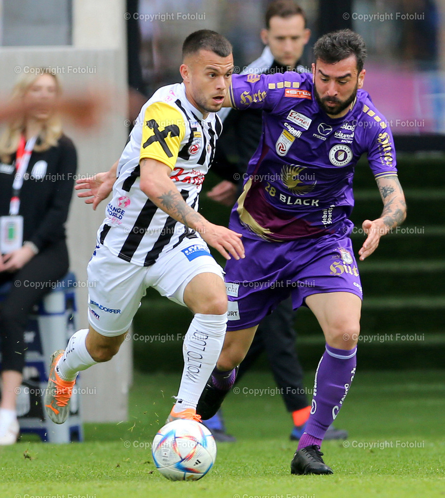 A_LUI_300423_03 | SPORT, FUSSBALL,ADMIRAL BUNDESLIGA LASK-AUSTRIA KLAGENFURT 30.04.2023 IM BILD: SASCHA
HORVATH  (LASK) UND KOSAMS GKEZOS (KLAGENFURT) FOTO:FOTOLUI/MW