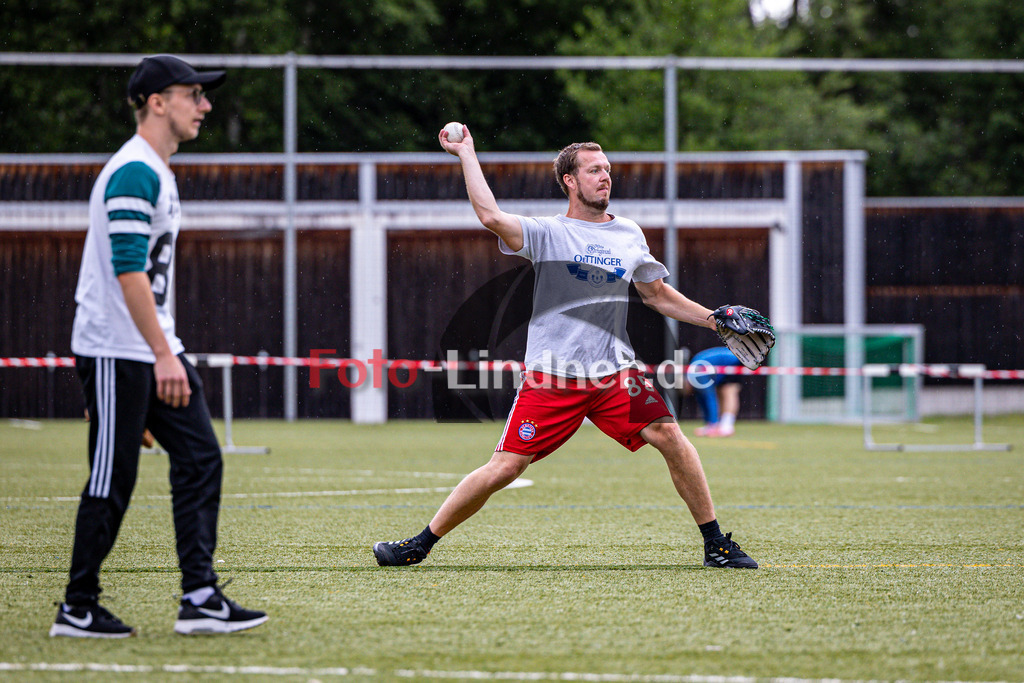 Stadtmeisterschaft Baseball Penzberg | Stadtmeisterschaft Baseball Penzberg, Stadtmeisterschaft Baseball Penzberg, 20240615,,2024-06-15 in Penzberg (Nonnenwaldstadion)Copyright: WolfgangxLindner www.foto-lindner.de