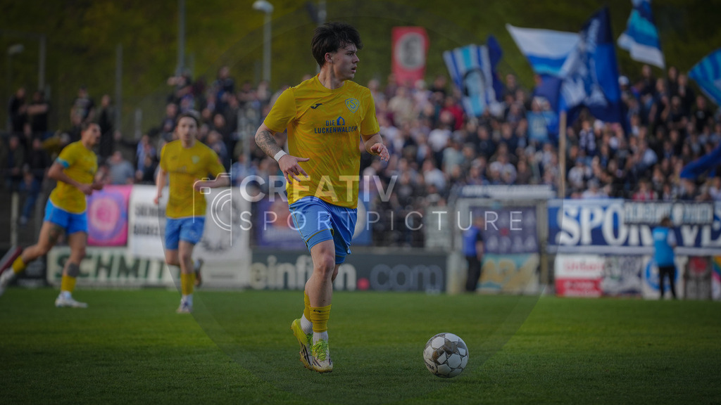 Fußball, Herren, Saison 2025/2026, Regionalliga Nordost, 30. Spieltag, FSV 63 Luckenwalde vs. SV Babelsberg 03, Freitag 17.04.2026, Karl-Liebknecht-Stadion Potsdam | Fußball, Herren, Saison 2025/2026, Regionalliga Nordost, 30. Spieltag, FSV 63 Luckenwalde vs. SV Babelsberg 03, Freitag 17.04.2026, Karl-Liebknecht-Stadion Potsdam, Im Bild: Matthew Meier (Luckenwalde) - Realisiert mit Pictrs.com