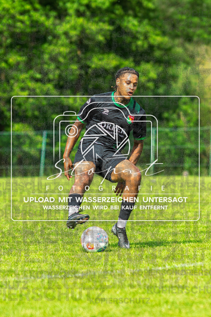 Kreisliga Herren HK - FG Fulde-Stellichte vs. SV Ciwan Walsrode | Jermaine Johnson (SV Ciwan Walsrode #11); Kreisliga Herren HK - FG Fulde-Stellichte vs. SV Ciwan Walsrode am 31.05.26 in Lehrdestadion, Stellichte - Realisiert mit Pictrs.com