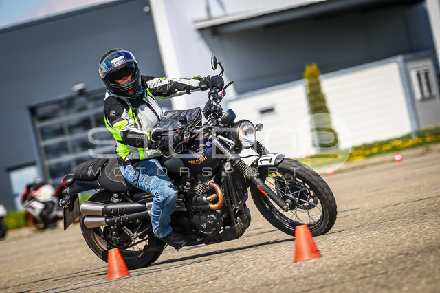 0011-260419_NOE-066_11 | Deine Full-Service-Agentur für ✔️Videoproduktionen und ✔️Motorsportfotografie Jetzt Angebot anfragen!