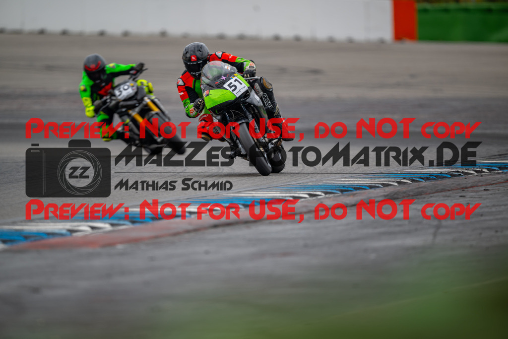 MaZZes-Fotomatrix-20260809-576531 | R1