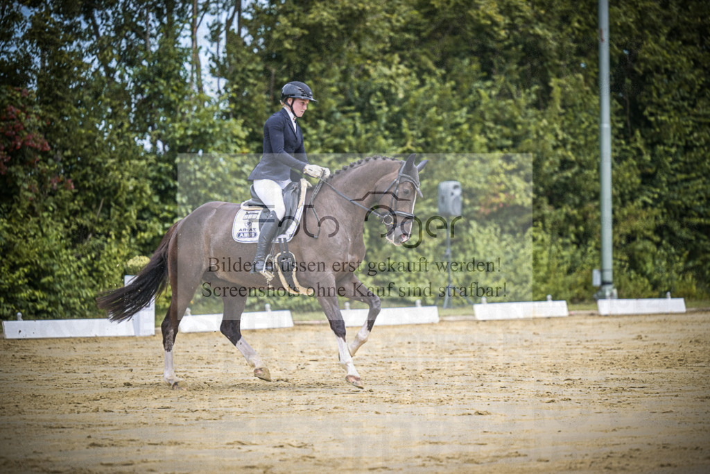 DOS_1744 | Entdecke hochwertige Reitturnierfotos von Foto Oger. Professionell, emotional und authentisch – jetzt Lieblingsmomente im Shop bestellen.Deutschlandweite Turnierfotografie. - Realisiert mit Pictrs.com