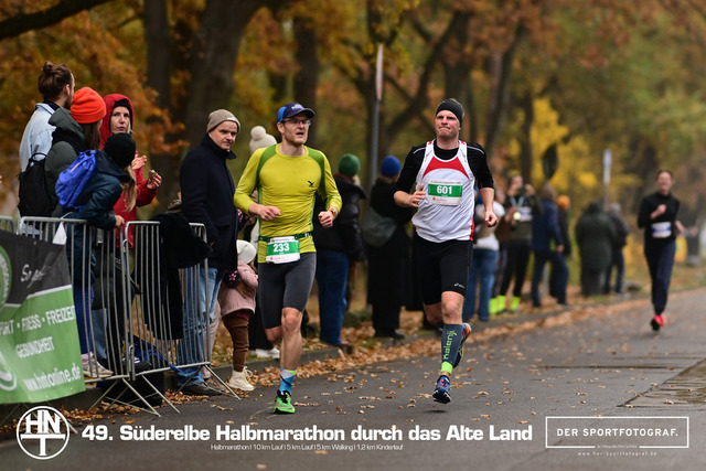 Süderelbe Halbmarathon 2025 I 09.11.2025 I Fotograf_DerSportfotograf.I 00728 | Der Sportfotograf. - Realisiert mit Pictrs.com
