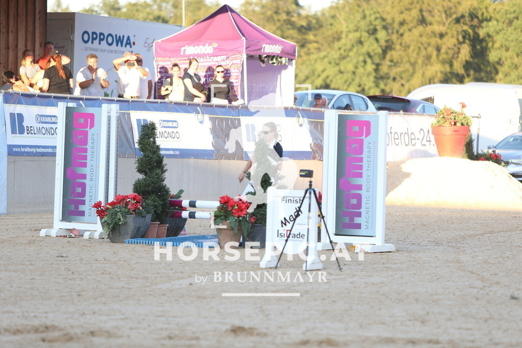 DL2Q6756 | Willkommen bei Brunnmayr - Design & Fotografie – Ihrem Spezialisten für Reitturniere und Pferdeveranstaltungen in Oberösterreich, Salzburg und Bayern! Seit über 17 Jahren sind wir leidenschaftlich dabei.