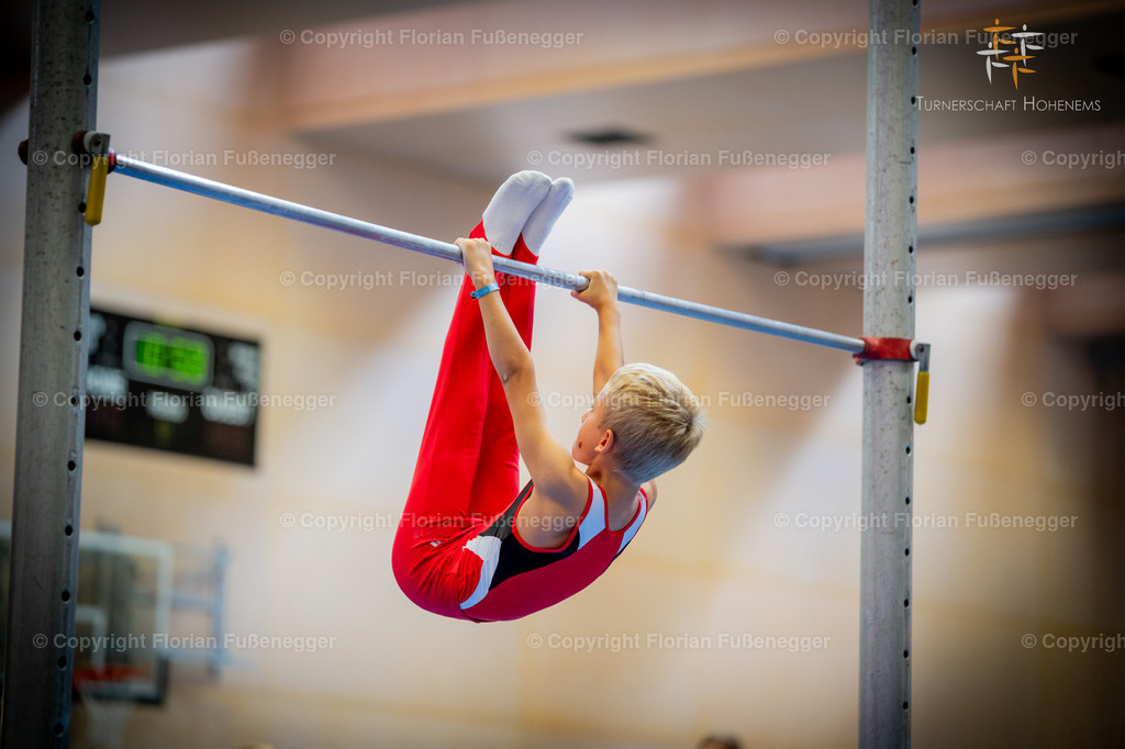 Promo-312 | "Fussifoto.com – Ihr Ansprechpartner für hochwertige Fotografie! Entdecken Sie kreative Bilder und professionelle Dienstleistungen. Kontaktieren Sie uns für Ihre Projekte!"