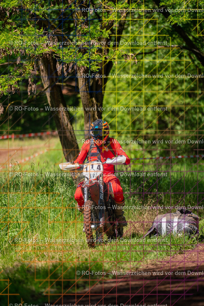 Wolfshausen 2 Lauf -453 | Sportfotografie von RO-Fotos: Motorsport, Motocross, Enduro, Laufveranstaltungen und Triathlon. Professionelle Fotos von Sportlern und Events. - Realisiert mit Pictrs.com