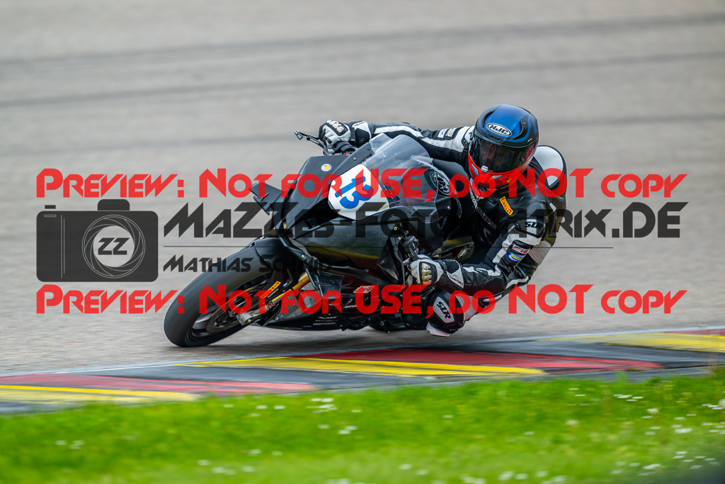 MaZZes_FotoMatrix_240504_6007705_3404 | STK1000