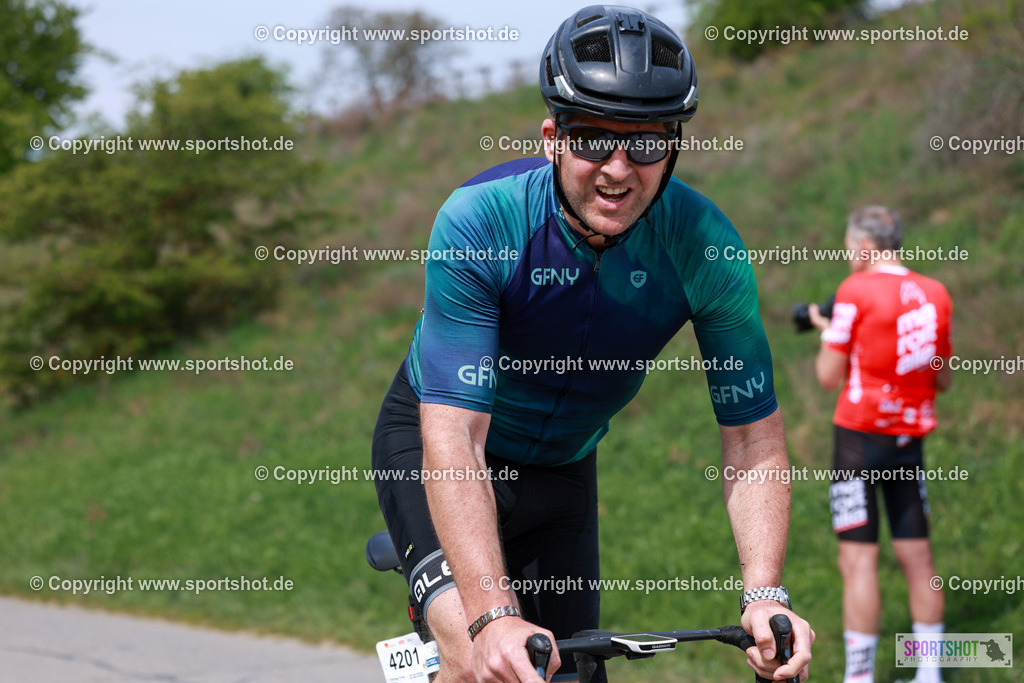 570_AR6_0516 | Neusiedlersee Radmarathon 2026@sportshot_your_pictrs #yourpictures#roadtowm2029 #nrm #neusiedlerseeradmarathon #neusiedlersee #neusiedlerseetourismus #burgenland #mörbisch #nrm26 #burgenlandtourismus #voglundco #poweredbyburgenlandtourismus #radsport #rad #marathon #ucigranfondo #visitburgenland #ucigranfondoworldseries