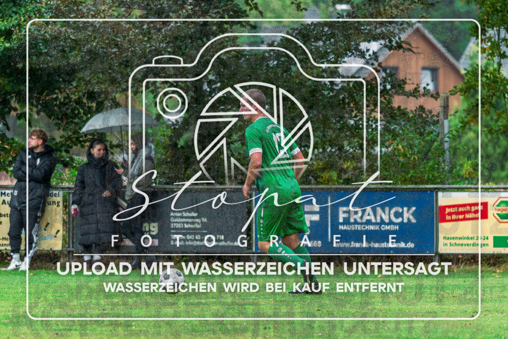SGWFGFS-1075 | Tjark Landversicht (SG Wintermoor/Schuelern #13) beim Herren Kreisliga HK Spiel zwischen SG Schulern/Wintermoor und FG Fulde-Stellichte im Stadion Wintermoor, Schneverdingen (Simon Paul Stopat) - Realisiert mit Pictrs.com