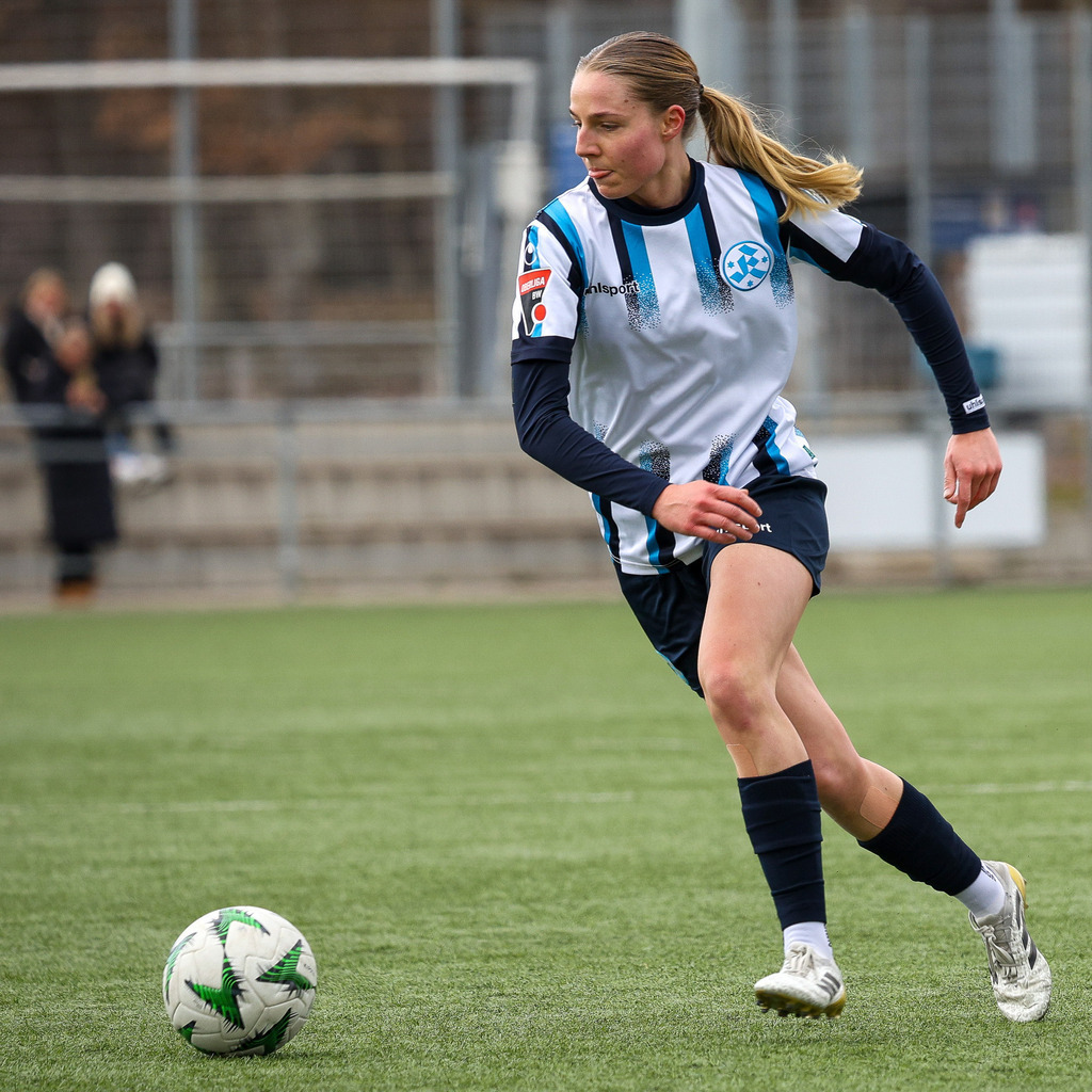 20260329-FCH-WaldebeneStuttgart_038 | 1.FC Heidenheim 1846 vs. FSV Waldebene Stuttgart, Fußball, Frauen, Oberliga, 2025/2026, 15. Spieltag, 29.03.2026 in Heidenheim, Kunstrasen b. Voith-Arena West(Foto: Michael Bulling) - Realisiert mit Pictrs.com