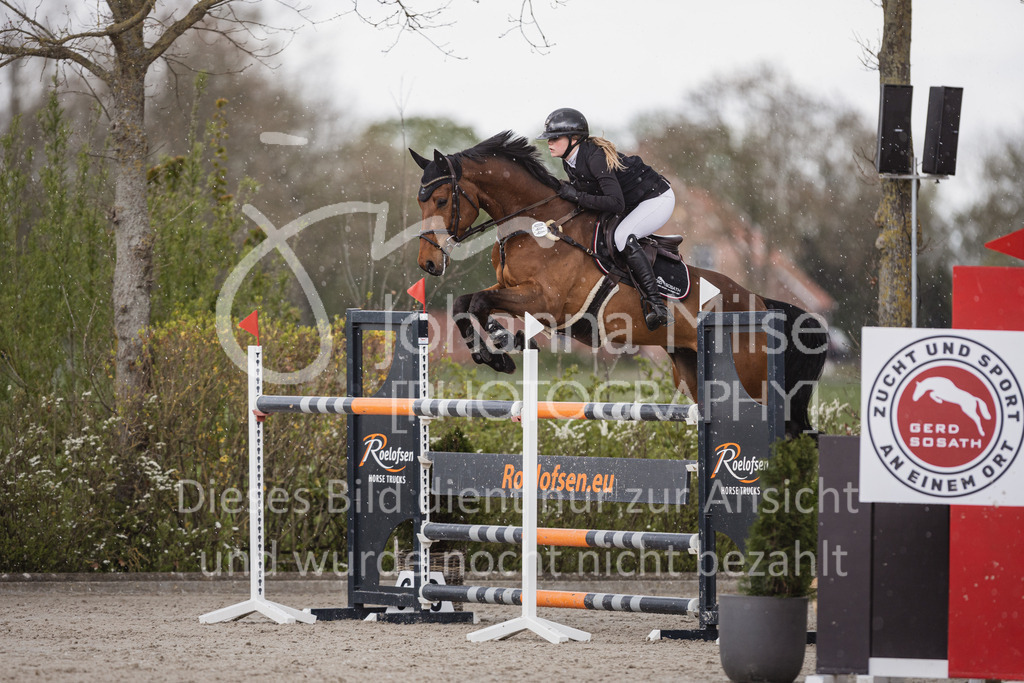 230427_HofSosath_2Ph-M2St-140 | Deine schönsten Turniermomente als professionelle Fotos! Entdecke hochwertige Pferdesport-Fotografie im Online-Shop. Jetzt Fotos finden & bestellen!