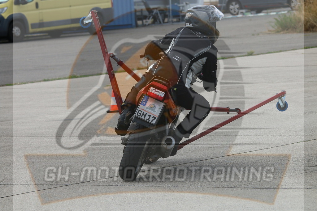 IMG_3516 | gh-motorradtraining-foto.de - Realisiert mit Pictrs.com
