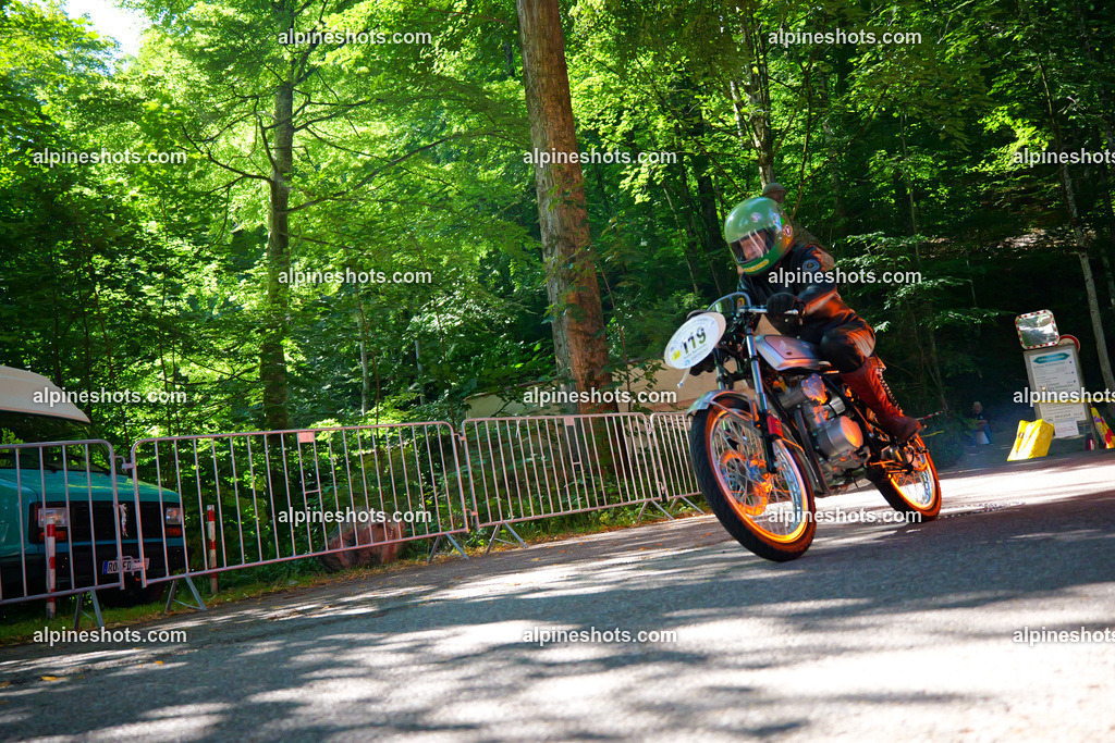 P1026035 | Erleben Sie atemberaubende, hochqualitative Fotos Ihrer Fahrt entlang der malerischen Alpenstraßen. Besuchen Sie alpineshots.com, um professionelle Aufnahmen Ihrer unvergesslichen Reise zu finden und zu kaufen - Realisiert mit Pictrs.com