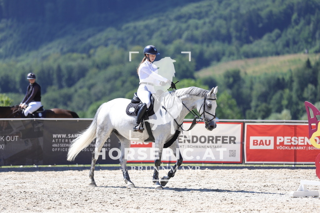 0P6A2214 | Willkommen bei Brunnmayr - Design & Fotografie – Ihrem Spezialisten für Reitturniere und Pferdeveranstaltungen in Oberösterreich, Salzburg und Bayern! Seit über 17 Jahren sind wir leidenschaftlich dabei.