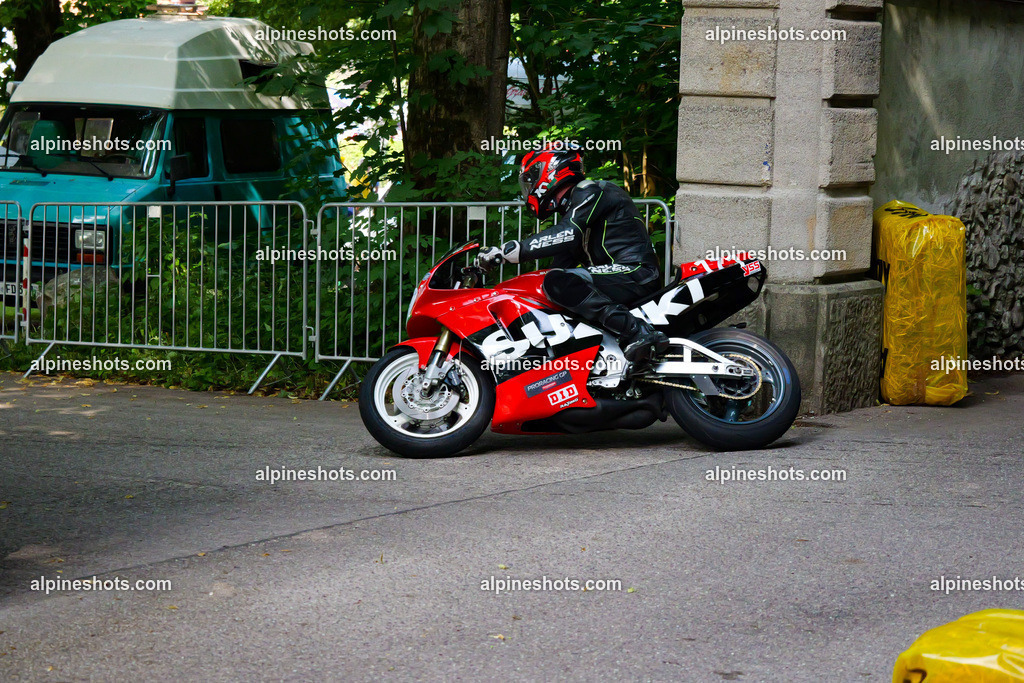 P1015561 | Erleben Sie atemberaubende, hochqualitative Fotos Ihrer Fahrt entlang der malerischen Alpenstraßen. Besuchen Sie alpineshots.com, um professionelle Aufnahmen Ihrer unvergesslichen Reise zu finden und zu kaufen - Realisiert mit Pictrs.com