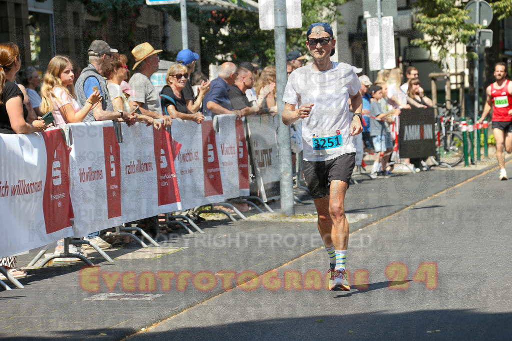 250621_1143_EX1_3865 | Sportfotografie im Rhein-Sieg Kreis, Köln, Bonn, NRW, Rheinland Pfalz, Hessen, etc. Unser Tätigkeitsfeld umfasst den Laufsport vom Volkslauf über den Marathon, Duathlon, Triathon bis zum Ultralauf wie Kölnpfad Ultra oder Schindertrail.