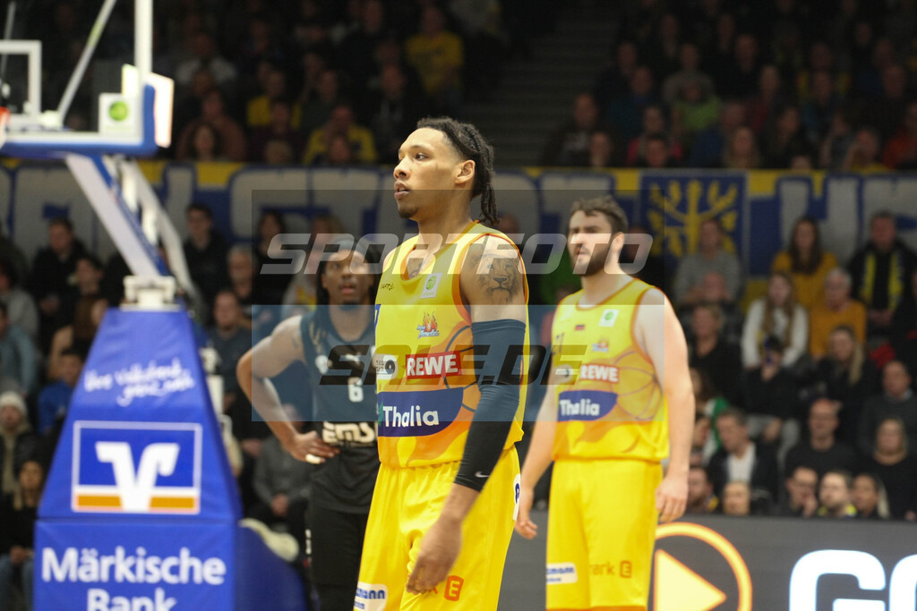Phoenix Hagen - Nürnberg Falcobns | Devonte Jasai McCall - © Sportfoto-Sale (MK) - Realisiert mit Pictrs.com