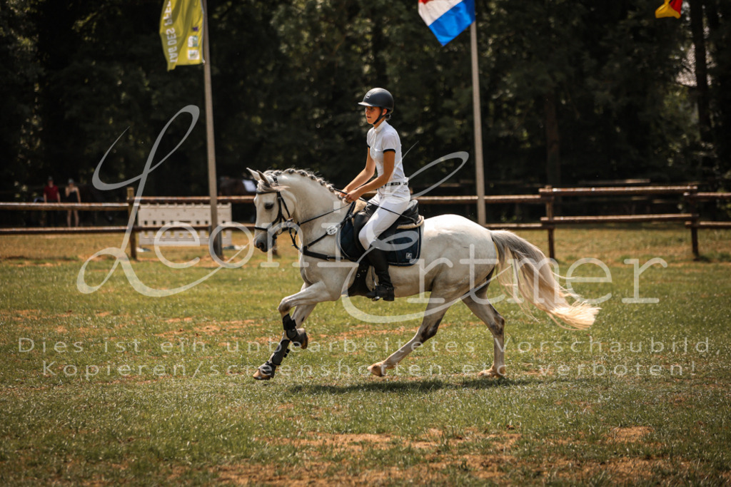 15.SaStE00413 | Leoni Ertmer Photography - Realisiert mit Pictrs.com