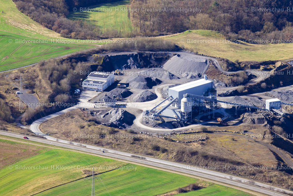 Luftbilder Weibern-9891 | Luftbildfotografie Firmenniederlassungs- Gebäude " Augel GmbH " im Gewerbegebiet an der Straße Windkaulweg in Weibern im Bundesland Rheinland-Pfalz, Deutschland - Realisiert mit Pictrs.com