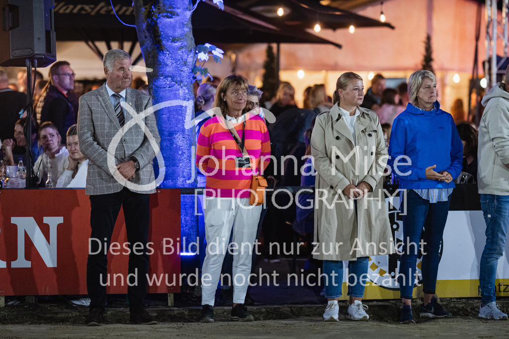230826_Delbrueck_Barriere-166 | Deine schönsten Turniermomente als professionelle Fotos! Entdecke hochwertige Pferdesport-Fotografie im Online-Shop. Jetzt Fotos finden & bestellen!