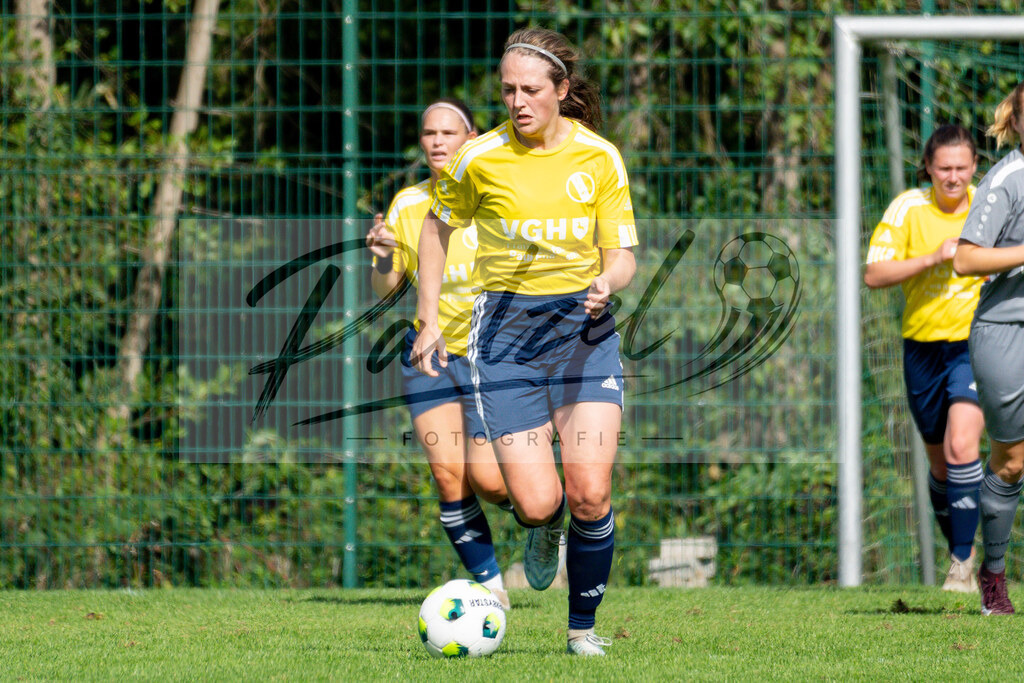 20260906_RULSVK_0296 | Fußball, Frauen:   beim Spiel der Kreisliga zwischen SG Rulle/Haste vs. SV Kettenkamp am 06.09.2026 im Stavermann-Sportpark in Rulle/Wallenhorst, Deutschland.(Foto von Nico Paetzel) - Realisiert mit Pictrs.com