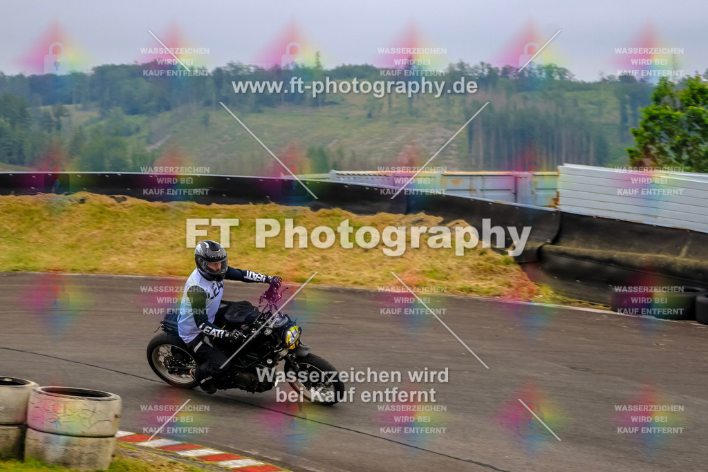 OBK-5942 | Hier findet Ihr Bilder von Touristenfahrten auf der Nürburgring Nordschleife oder von anderen Veranstaltungen die ich besucht habe. Viel Spass beim Durch Schauen 