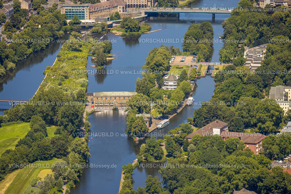 Muelheim230704586 | Luftbild, Schleuseninsel, Wasserkraftwerk Kahlenberg, Ruhrschleuse, rundes Gebäude Restaurant Wasserbahnhof mit Anlegestelle Weisse Flotte, Altstadt I - Südwest, Mülheim an der Ruhr, Ruhrgebiet, Nordrhein-Westfalen, Deutschland