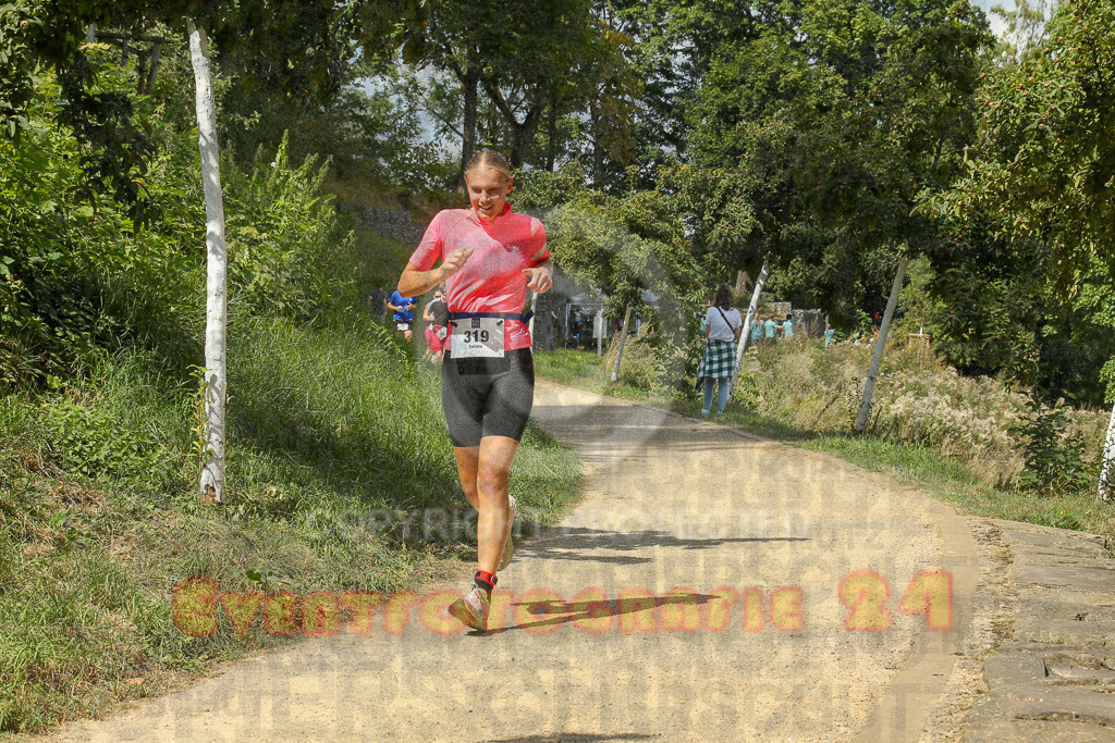 250824_1334_EX1_2860 | Sportfotografie im Rhein-Sieg Kreis, Köln, Bonn, NRW, Rheinland Pfalz, Hessen, etc. Unser Tätigkeitsfeld umfasst den Laufsport vom Volkslauf über den Marathon, Duathlon, Triathon bis zum Ultralauf wie Kölnpfad Ultra oder Schindertrail.