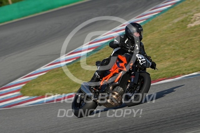 2024_05_04_PBK_30053 | Sportfotografie; SlowMotion; Video; Rennstrecke; Hafeneger; Speer; Racing; RSE; BMW; CBO; Trackday; Motorsportarena; Hockenheimring; Brno; Most; Barcelona; Valencia