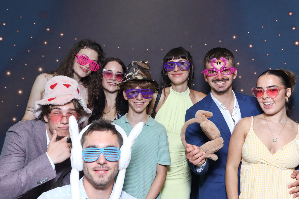 ZD260628112736-144 | Fotoshop von zweidimensional Fotografie. Ihr Fotograf im Aargau. Abzüge von Ihrem Fotobox Event bestellen.Abzüge von Ihrem Hochzeit bestellen.Abzüge von Ihrem Schulfotograf bestellen.