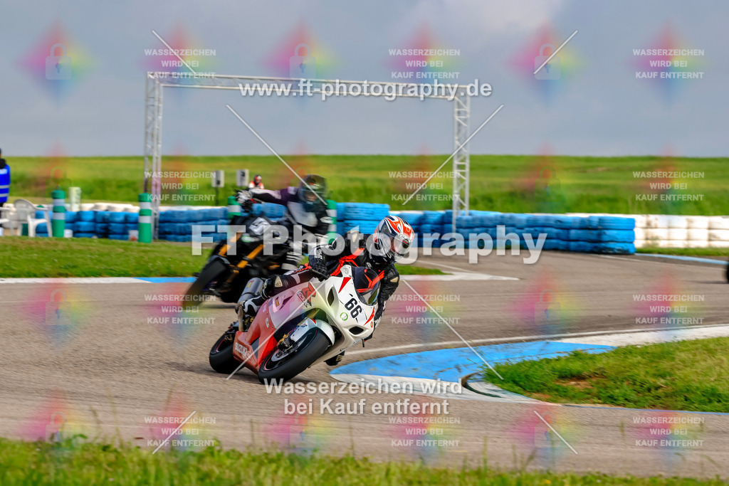 MotoTeam-8222 | Hier findet Ihr Bilder von Touristenfahrten auf der Nürburgring Nordschleife oder von anderen Veranstaltungen die ich besucht habe. Viel Spass beim Durch Schauen 