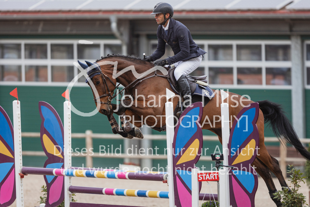 250506_Mühlen_SprPf-A2-215 | Deine schönsten Turniermomente als professionelle Fotos! Entdecke hochwertige Pferdesport-Fotografie im Online-Shop. Jetzt Fotos finden & bestellen!