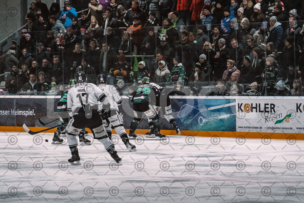 Alligators_vs_Passau_26_12_2025-021 | Höchstadt Alligators Fotogalerie: Eishockey-Action aus Franken. Professionelle Spielfotos, Portraits & Stadionbilder zum Download. Jetzt entdecken! - Realisiert mit Pictrs.com