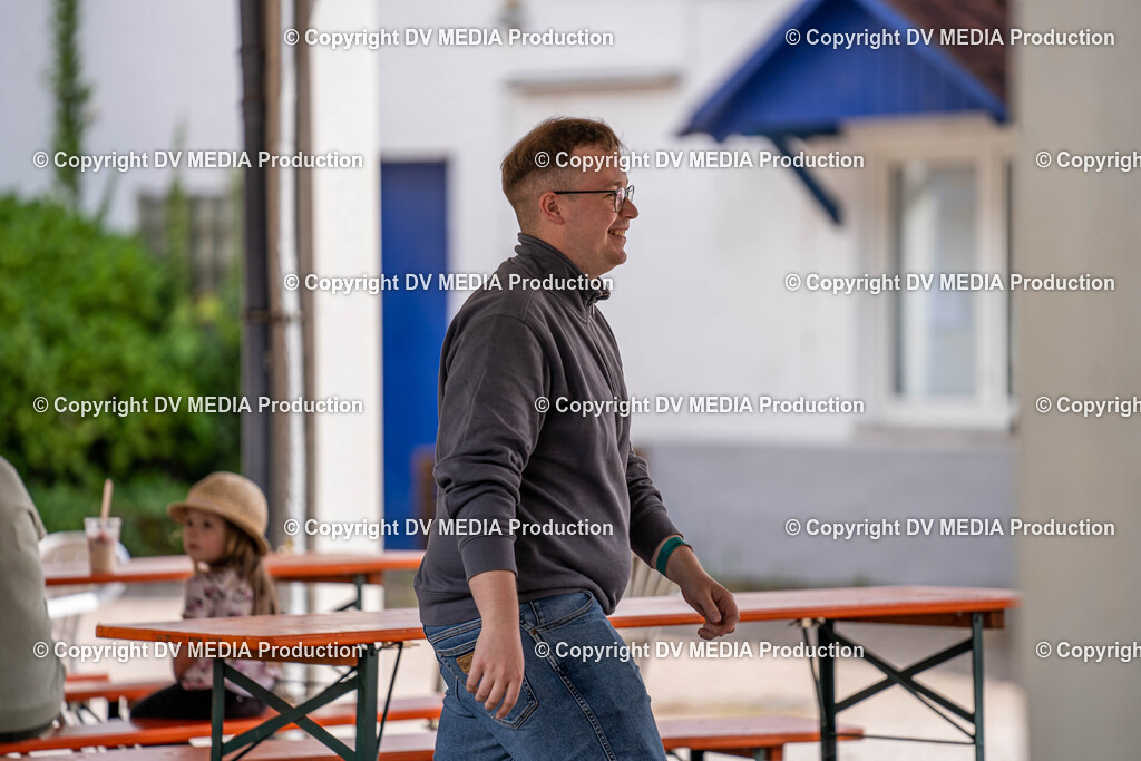 Zeiskam Tag 1-1130 | dv-media-shop - Realisiert mit Pictrs.com