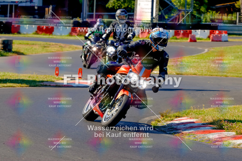 _MOT5237 | Hier findet Ihr Bilder von Touristenfahrten auf der Nürburgring Nordschleife oder von anderen Veranstaltungen die ich besucht habe. Viel Spass beim Durch Schauen 