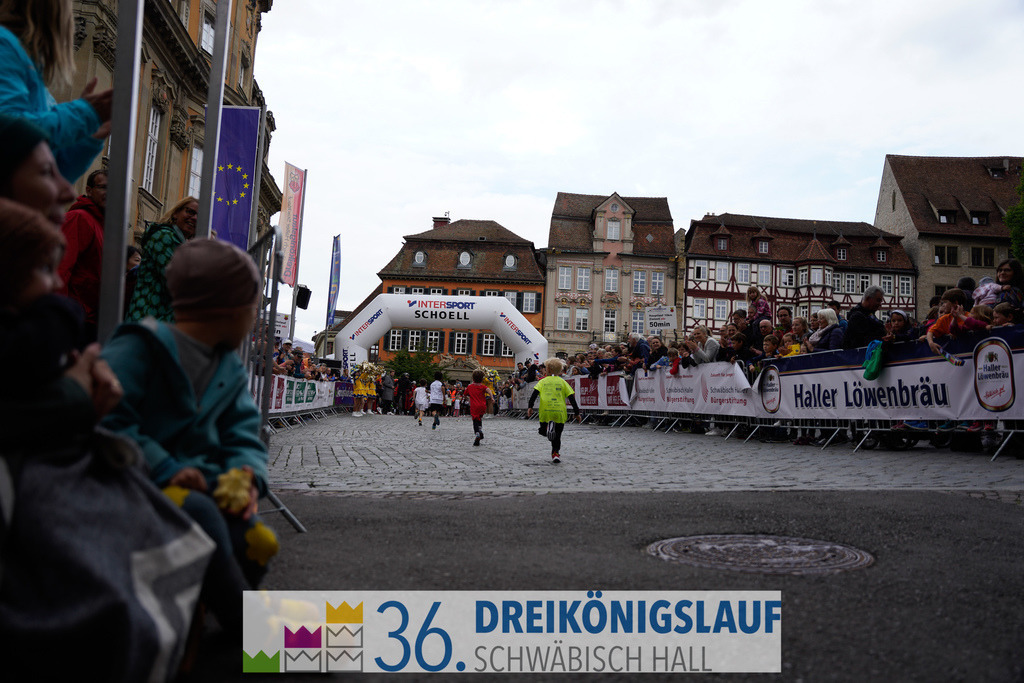 AOK Junior Cup 400m | 3Königslauf 2022 AOK Junior Cup 400m - Realisiert mit Pictrs.com