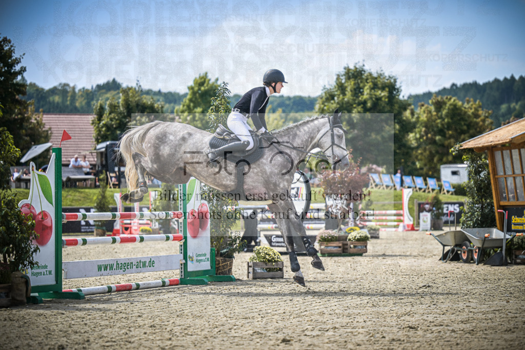 DOS_6147 | Entdecke hochwertige Reitturnierfotos von Foto Oger. Professionell, emotional und authentisch – jetzt Lieblingsmomente im Shop bestellen.Deutschlandweite Turnierfotografie. - Realisiert mit Pictrs.com