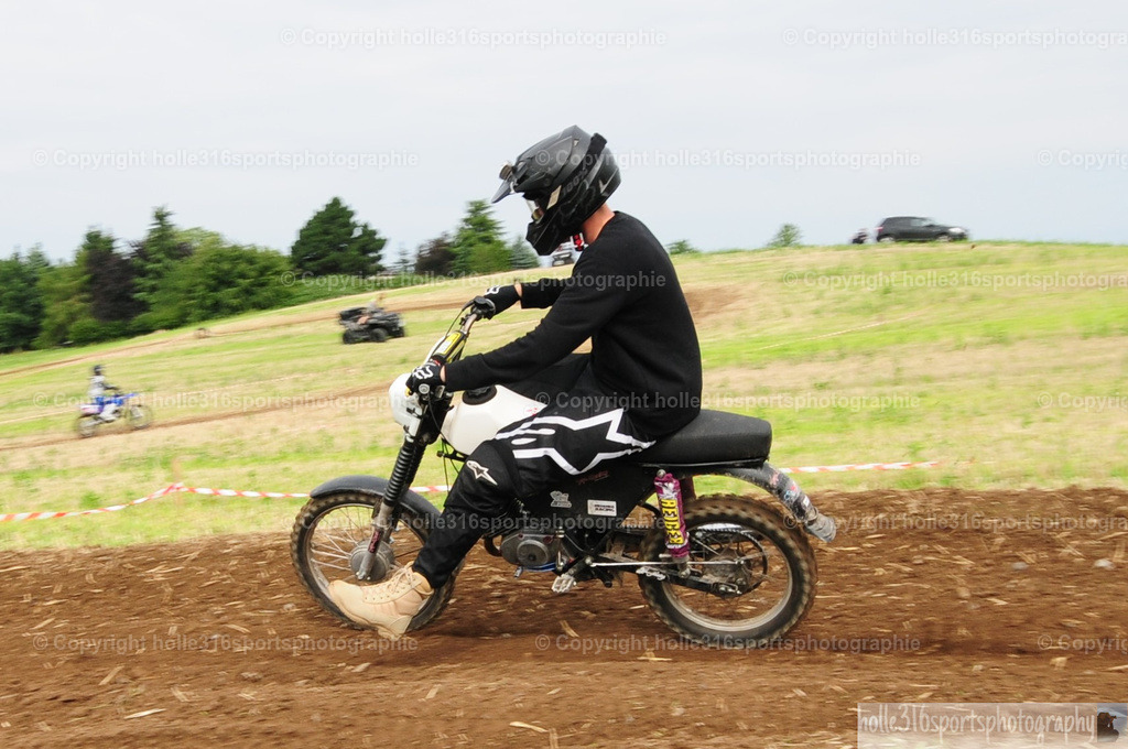 DSC_4882 (2) | Sportfotografie , Motorsport, Motoross, Reitsport, Mointainbike, Enduro,
Landschaft , Outdoor, Eventfotografie, Landschaft, Bilder online bestellen - Realisiert mit Pictrs.com