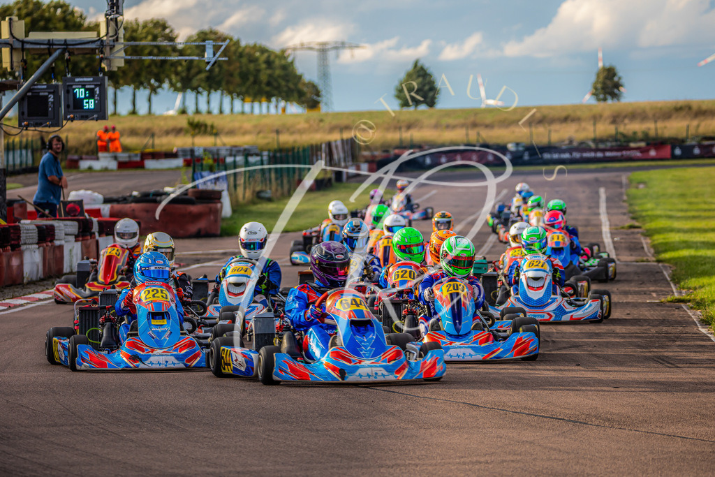 26DEB7C5-CEB5-4F62-AB47-FFF2C60F242C | traudl_s_fotos