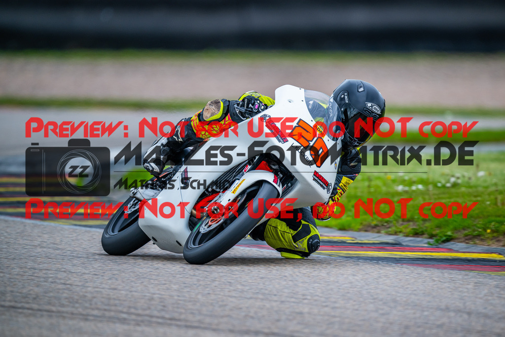 MaZZes_FotoMatrix_240503_6007705_8733 | KTM