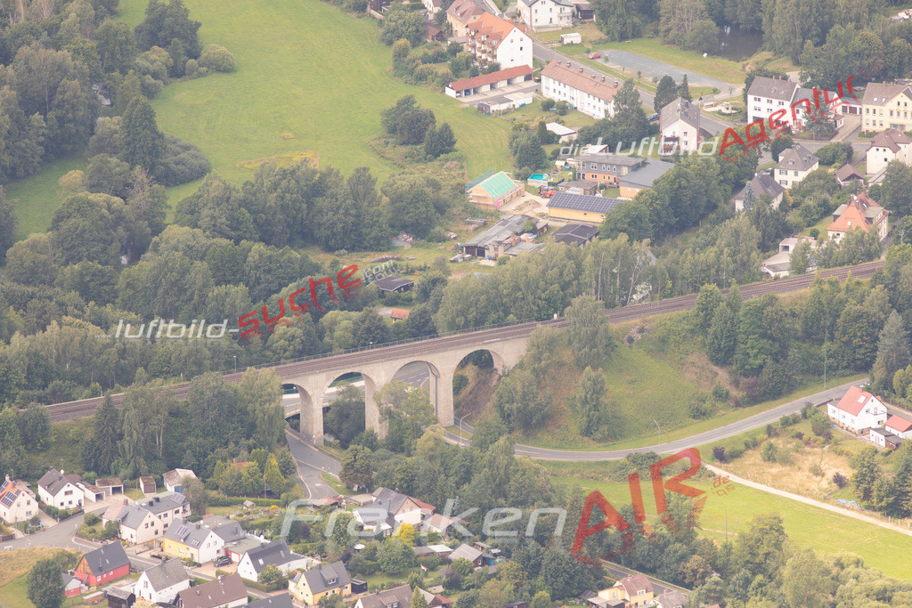 Aktuelles Luftbild von  Marktleuthen Kauf mit Lizenz / Bildrechten möglich- Die Luftaufnahme wurde 2021 mittels UL-Flugzeug erstellt ( keine Drohne ) - hochauflösende Kamera-Systeme von  Canon -Beste Qualität - Für grossformatige Ausdrucke geeignet. Die Geschenkidee !