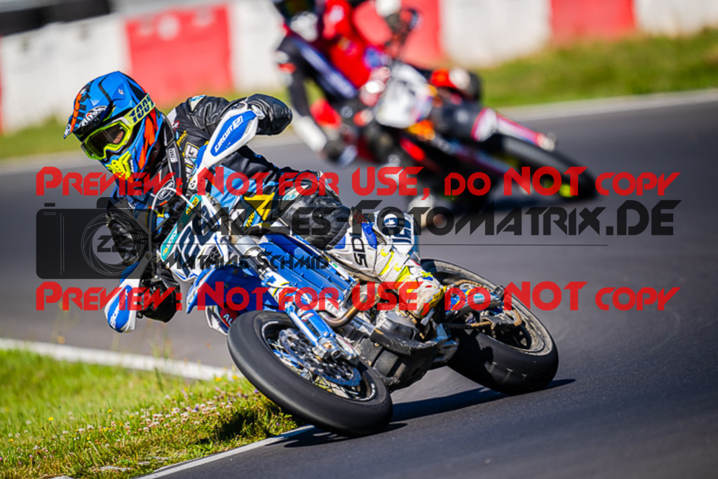 MaZZes_FotoMatrix_220703_7397 | UE40